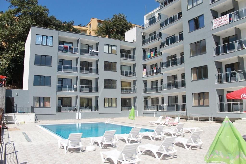 Dilov Apartments In Yalta 골든샌드 외부 사진